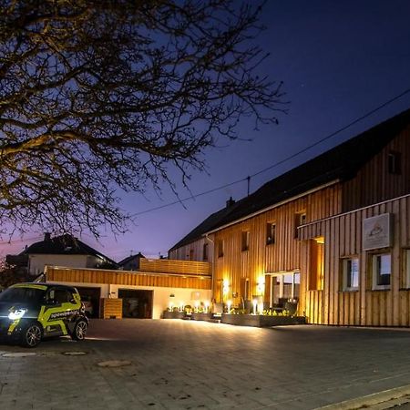 Speedys Gaestehaus Baar  Εξωτερικό φωτογραφία